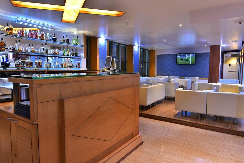 The Senator Hotel Καλκούτα Εξωτερικό φωτογραφία
